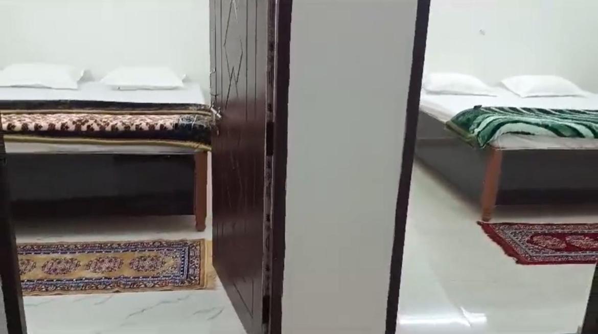 White House Homestay Allāhābād Junction Exterior foto